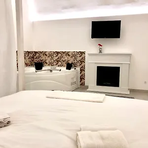 https://ada-suites.lecce-hotels.com