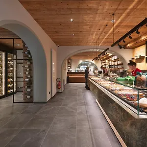 Hotel Fiori Dolomites Experience