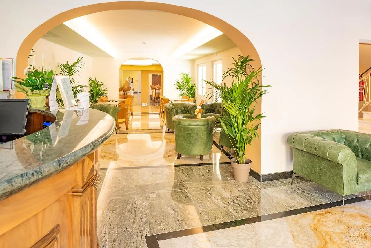 Hotel Centrale Garda  Itálie