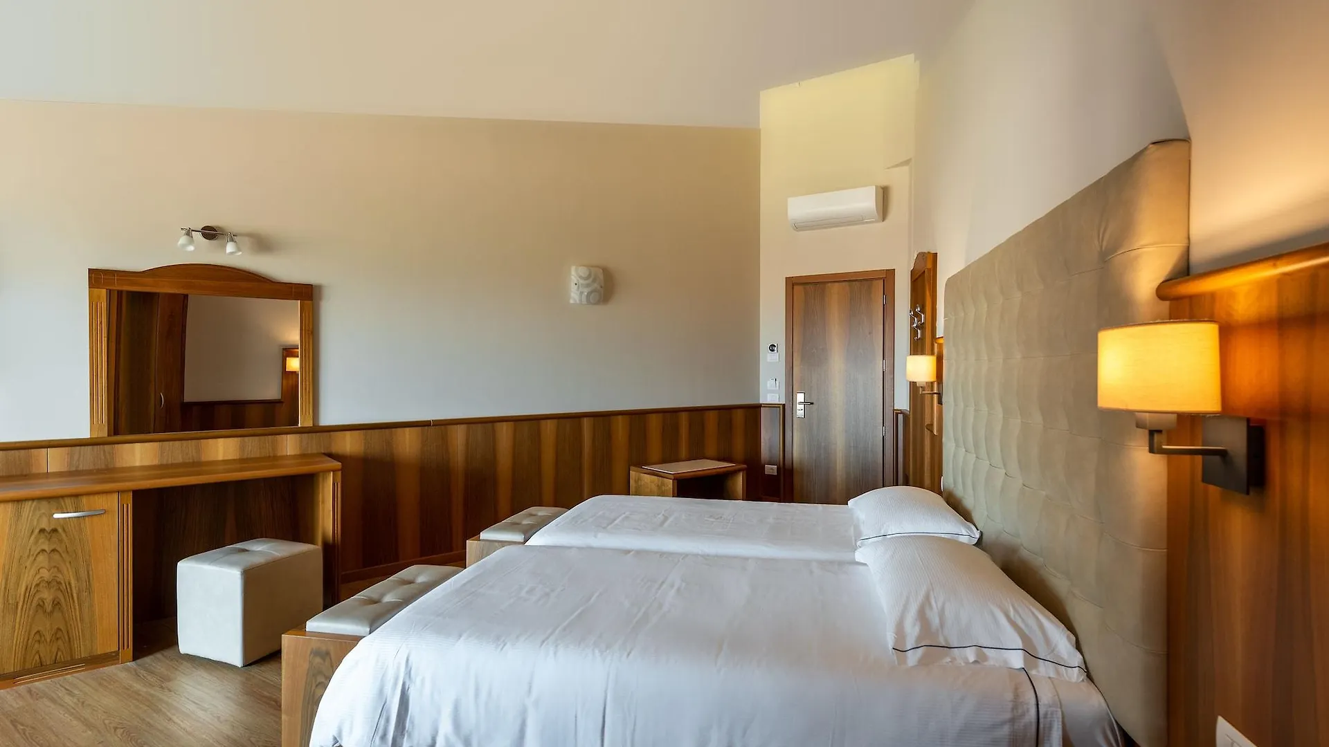 Hotel Centrale Garda