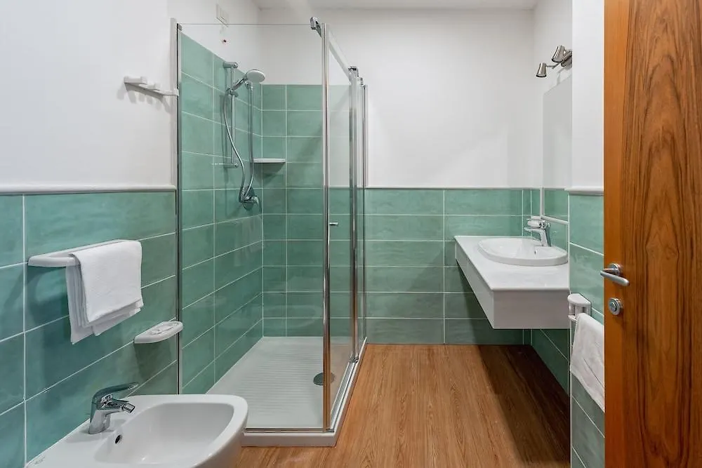 Hotel Centrale Garda  Garda (Verona)