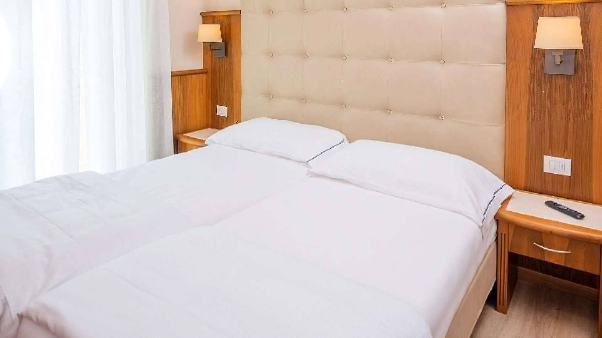 Hotel Centrale Garda  Itálie