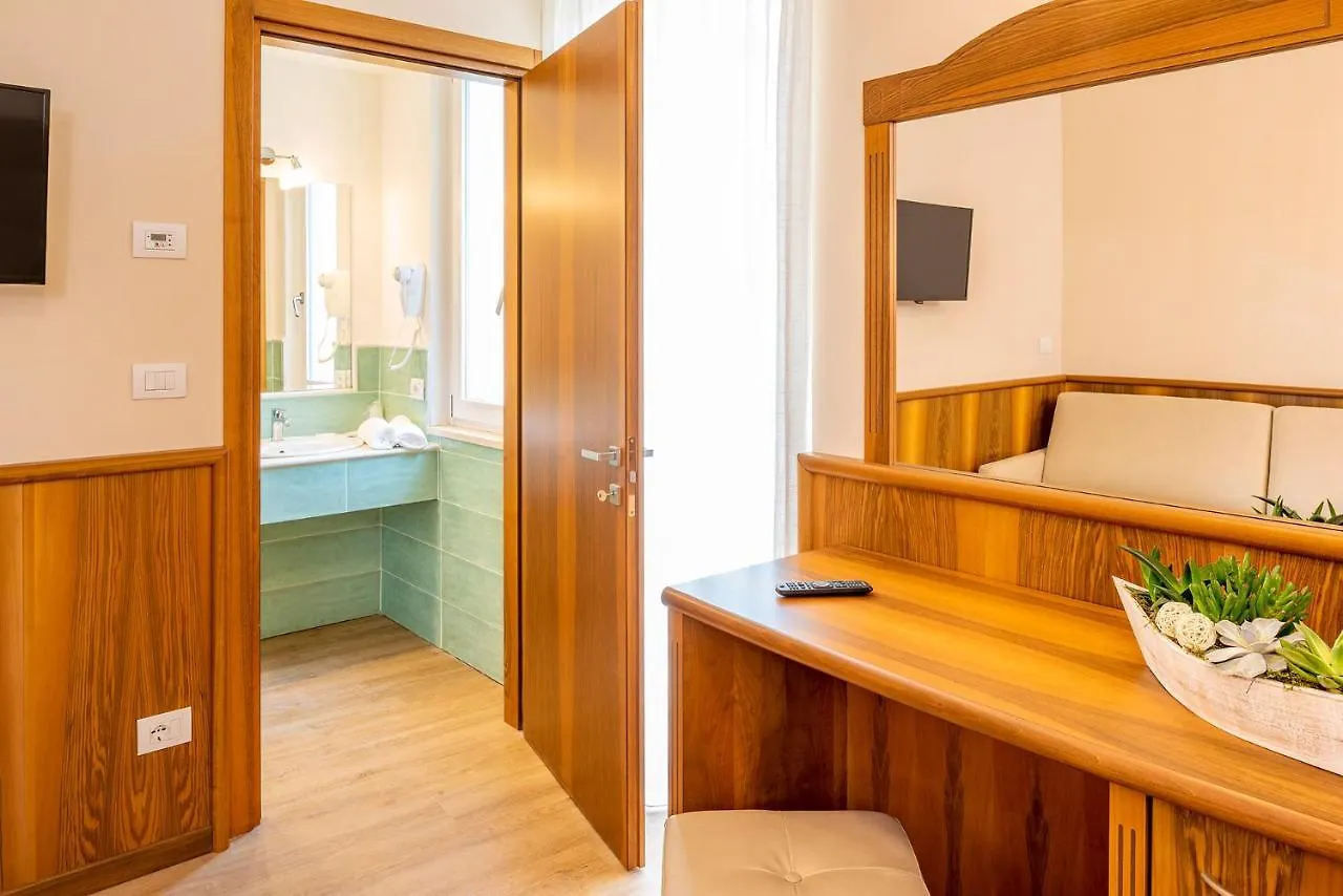 Hotel Centrale Garda