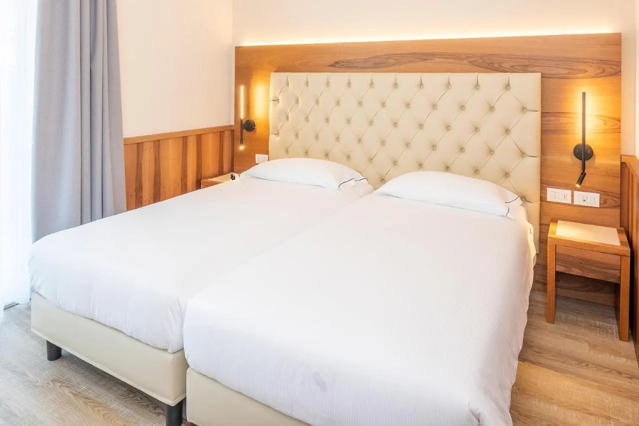 Hotel Centrale Garda